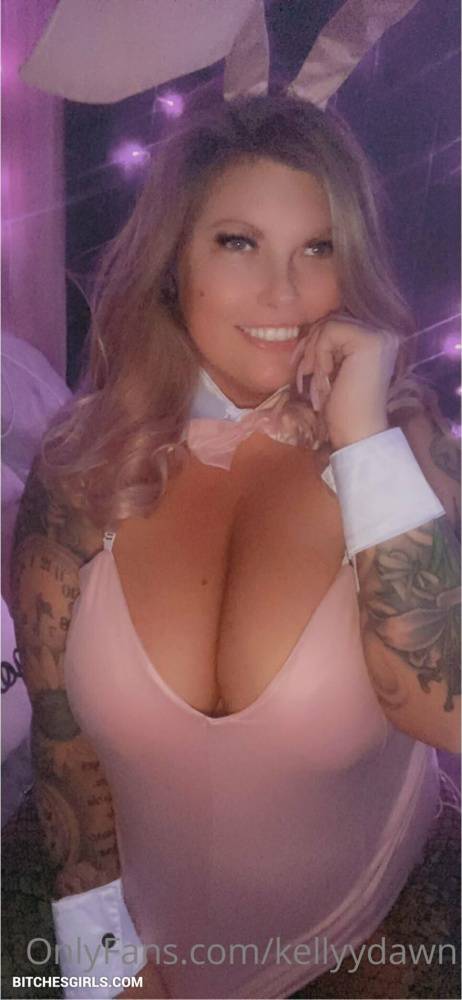 Kellyydawn Nude Milf - Thicc Onlyfans Leaked Photos - #1