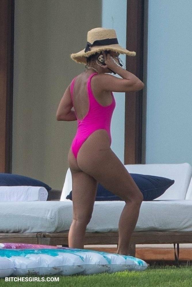 Vanessa Hudgens Nude Celebrity Leaked Photos - #15