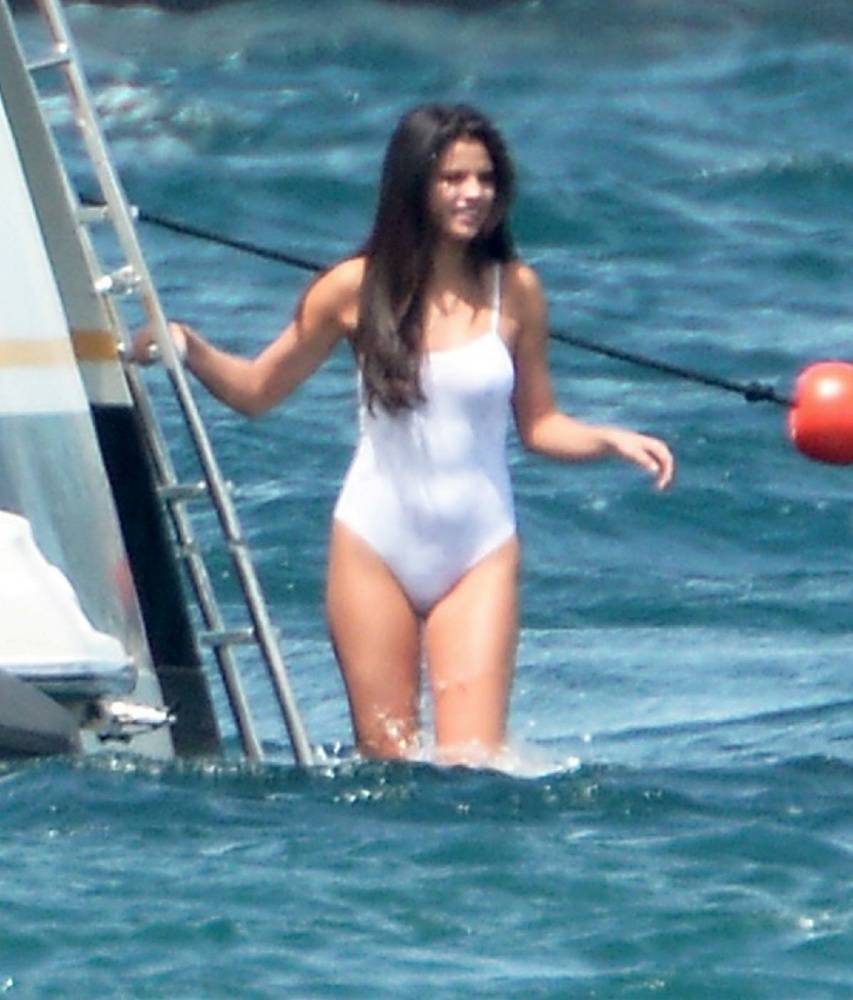Selena Gomez See-Through One-Piece Set Leaked - #19
