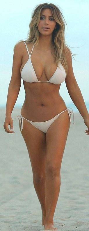 Kim Kardashian Candid Bikini Beach Set Leaked - #10