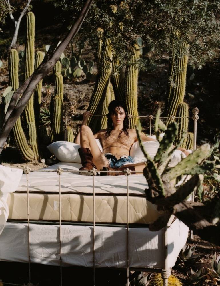Kendall Jenner Nude Magazine Photoshoot Set Leaked - #9
