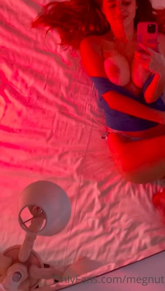 Megnutt02 Nude Bed Mirror Selfie Onlyfans Video Leaked - #1