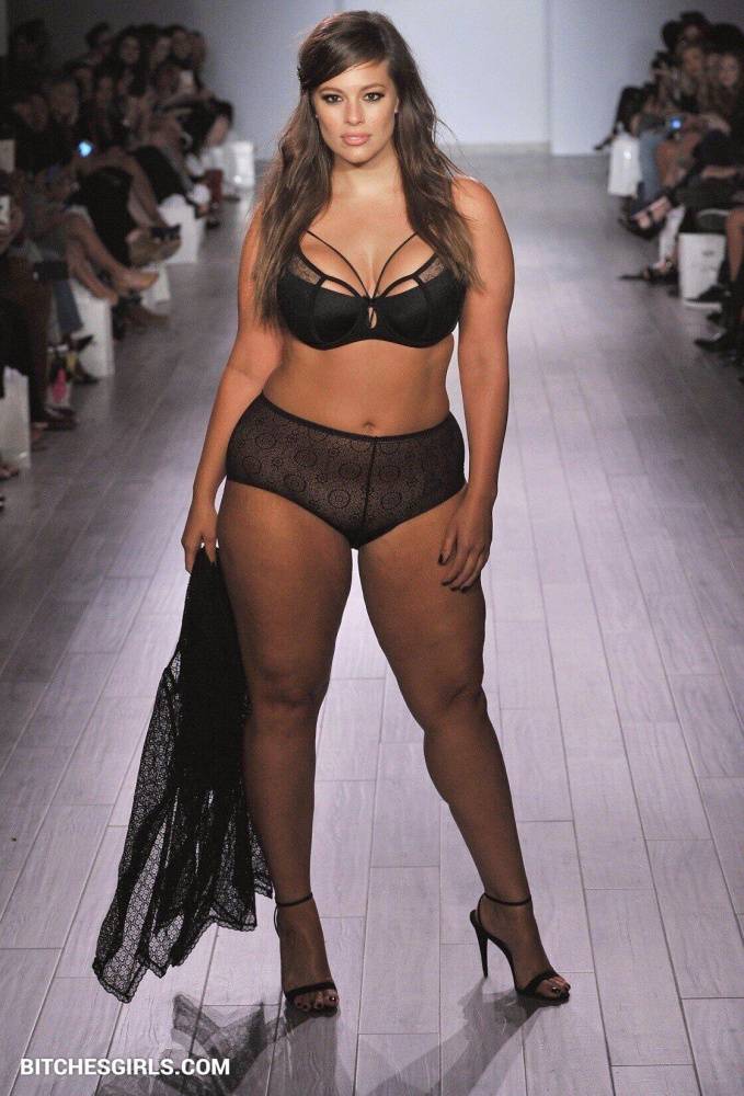 Ashley Graham Nude Celebrities - Theashleygraham Celebrities Leaked Photos - #4