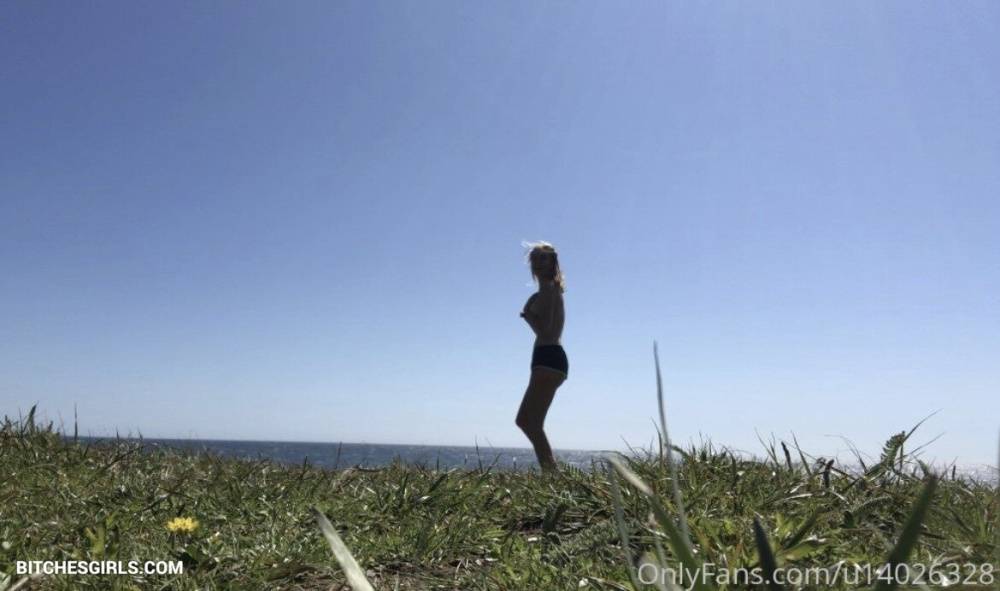 Anastasia Plays Nude Russian - Anastasia Onlyfans Leaked Nude Pics - #25