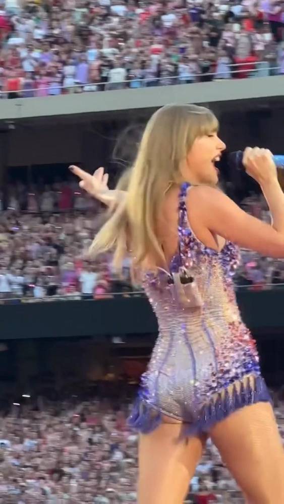 Taylor Swift Camel Toe Bodysuit Video Leaked - #6