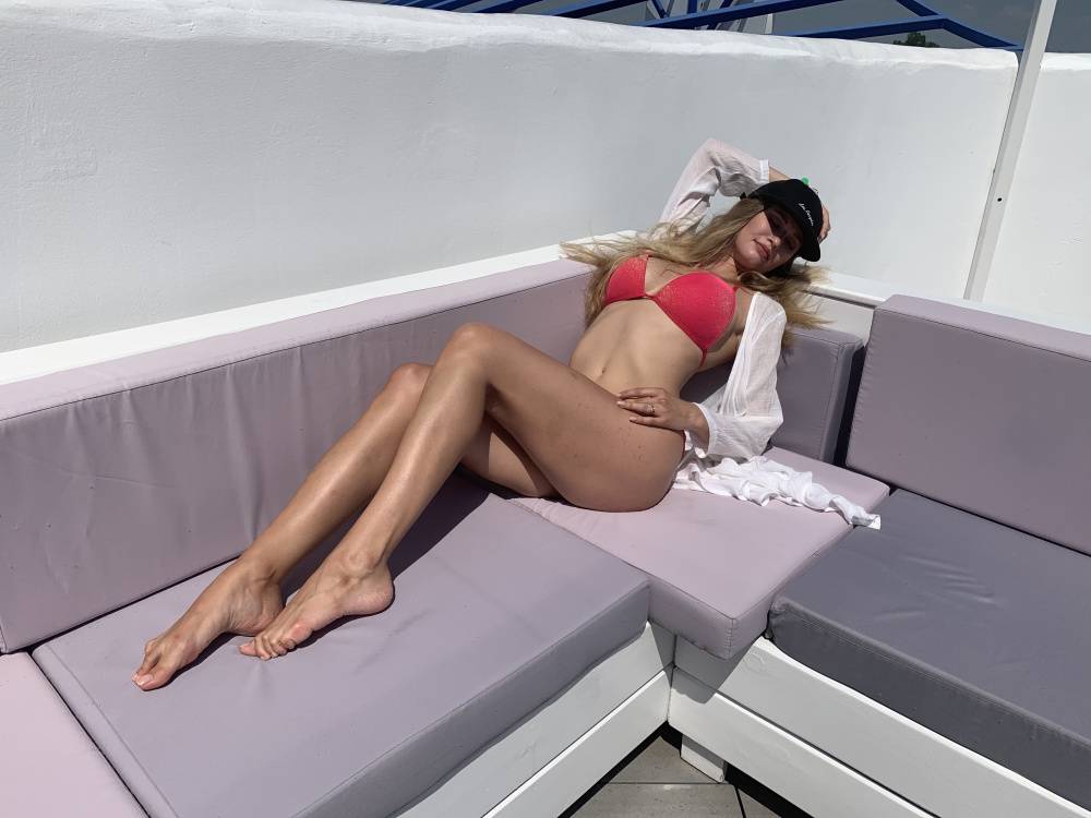 Titty model Stella Cardo posing her posh body for you - #1