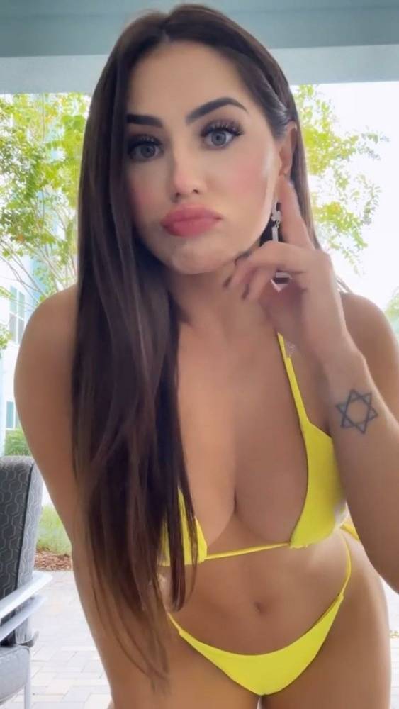 Giovanna Eburneo Sexy Bikini Modeling Video Leaked - #10