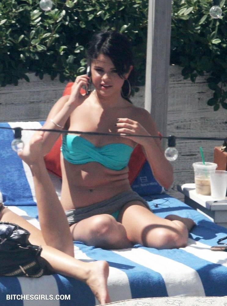Selena Gomez Nude Celebrities - Selena Celebrities Leaked Naked Photos - #20