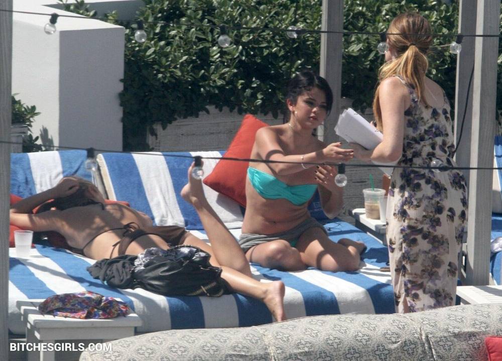 Selena Gomez Nude Celebrities - Selena Celebrities Leaked Naked Photos - #19