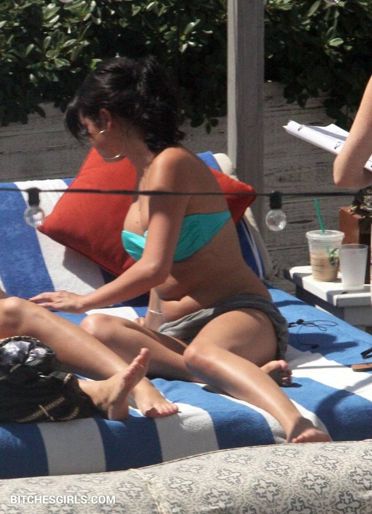 Selena Gomez Nude Celebrities - Selena Celebrities Leaked Naked Photos - #21