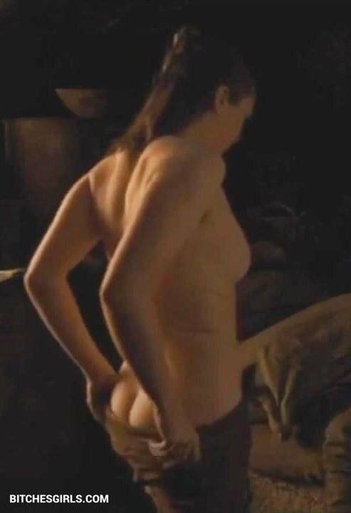 Maisie Williams Nude Teen - Nude Videos Teen - #10