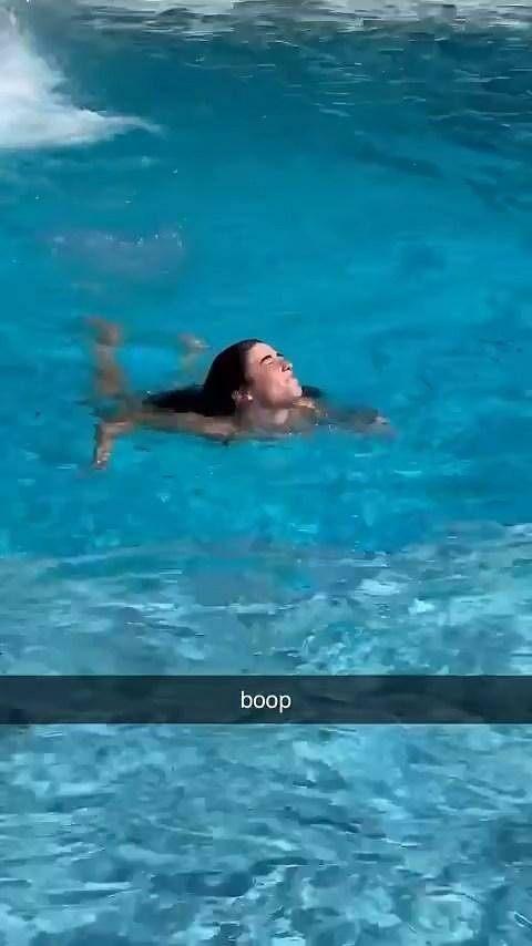 Charli D 19Amelio Bikini Waterpark Video Leaked - #14