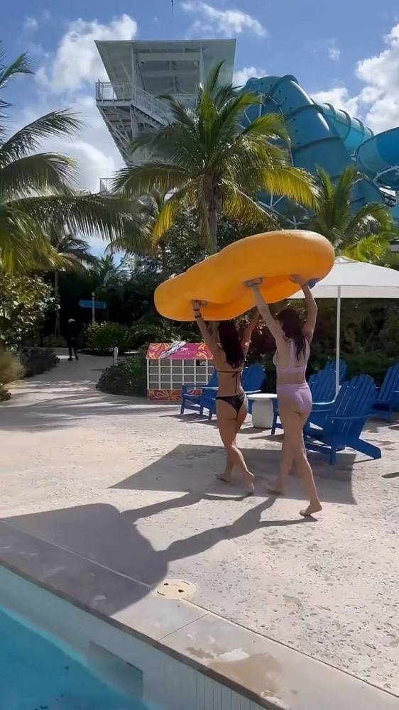 Charli D 19Amelio Bikini Waterpark Video Leaked - #5