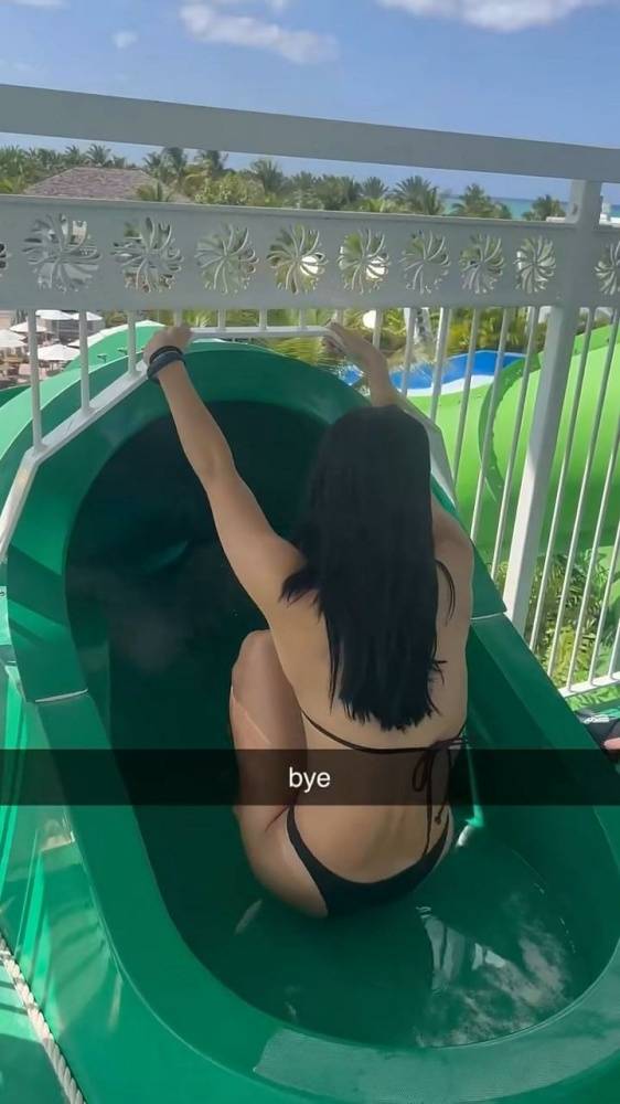 Charli D 19Amelio Bikini Waterpark Video Leaked - #7