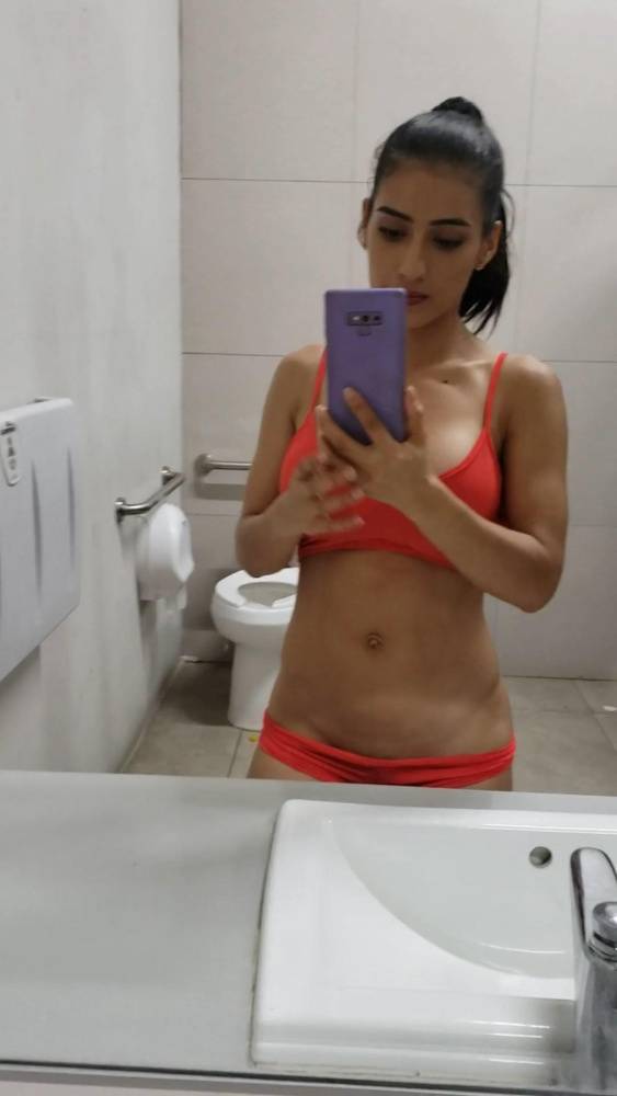 Anabella Galeano Bathroom Mirror Fingering Onlyfans Video Leaked - #3