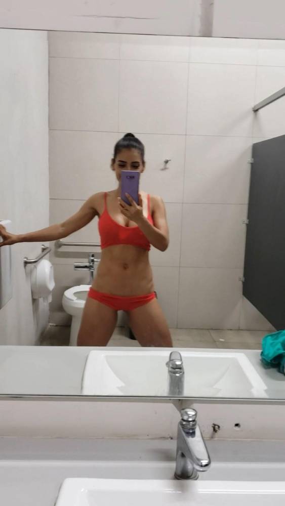 Anabella Galeano Bathroom Mirror Fingering Onlyfans Video Leaked - #6
