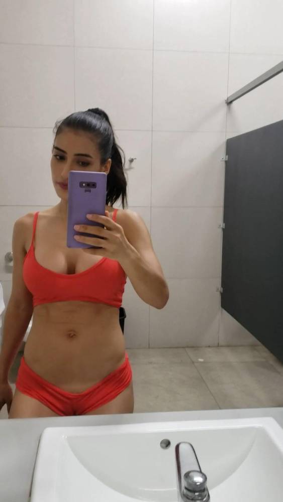 Anabella Galeano Bathroom Mirror Fingering Onlyfans Video Leaked - #4