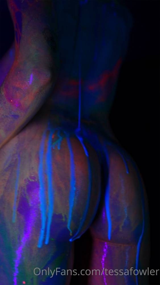 Tessa Fowler Nude Neon Body Paint OnlyFans Video Leaked - #5