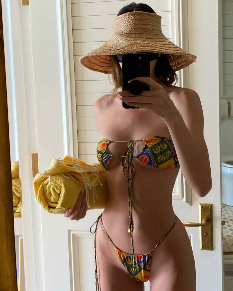 Kendall Jenner Beach Bikini Candid Set Leaked - #4