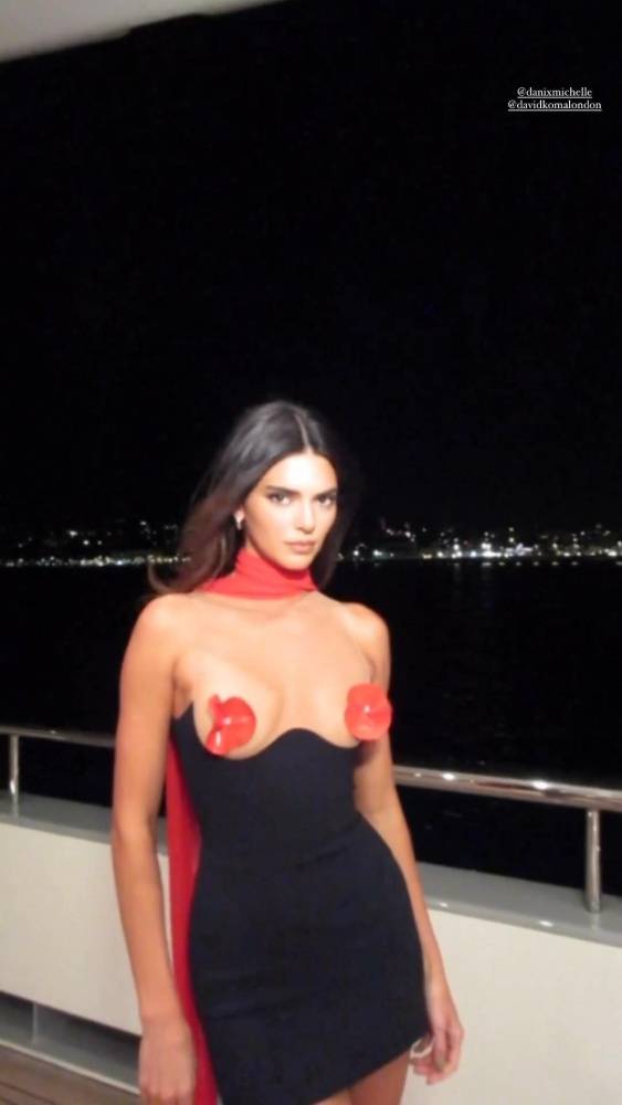 Kendall Jenner Pasties Dress Candid Video Leaked - #9