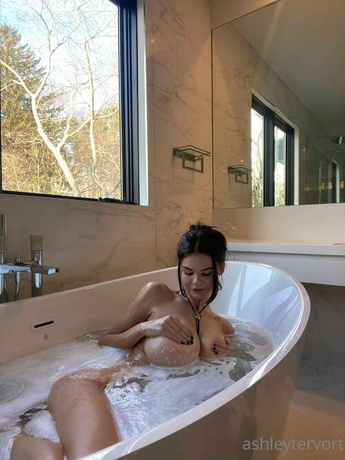 Ashley Tervort Nude Bubble Bath Onlyfans Set Leaked - #2