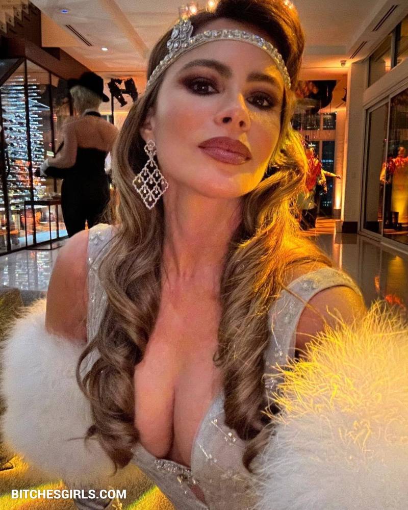 Sofia Vergara Nude Celebrities - Sofia Celebrities Leaked Nude Photo - #3