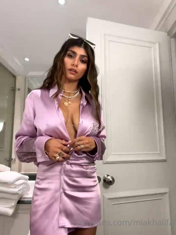 Mia Khalifa Topless High Heel Try-On OnlyFans Video Leaked - #10