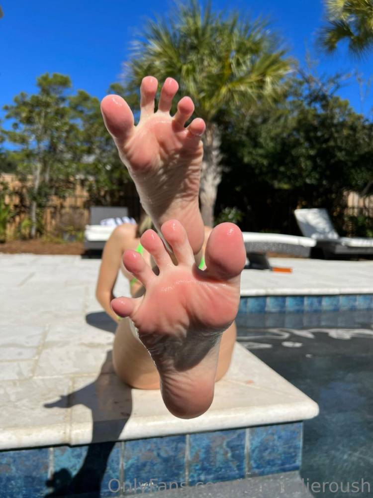 Natalie Roush Wet Feet Pool PPV Onlyfans Set Leaked - #2