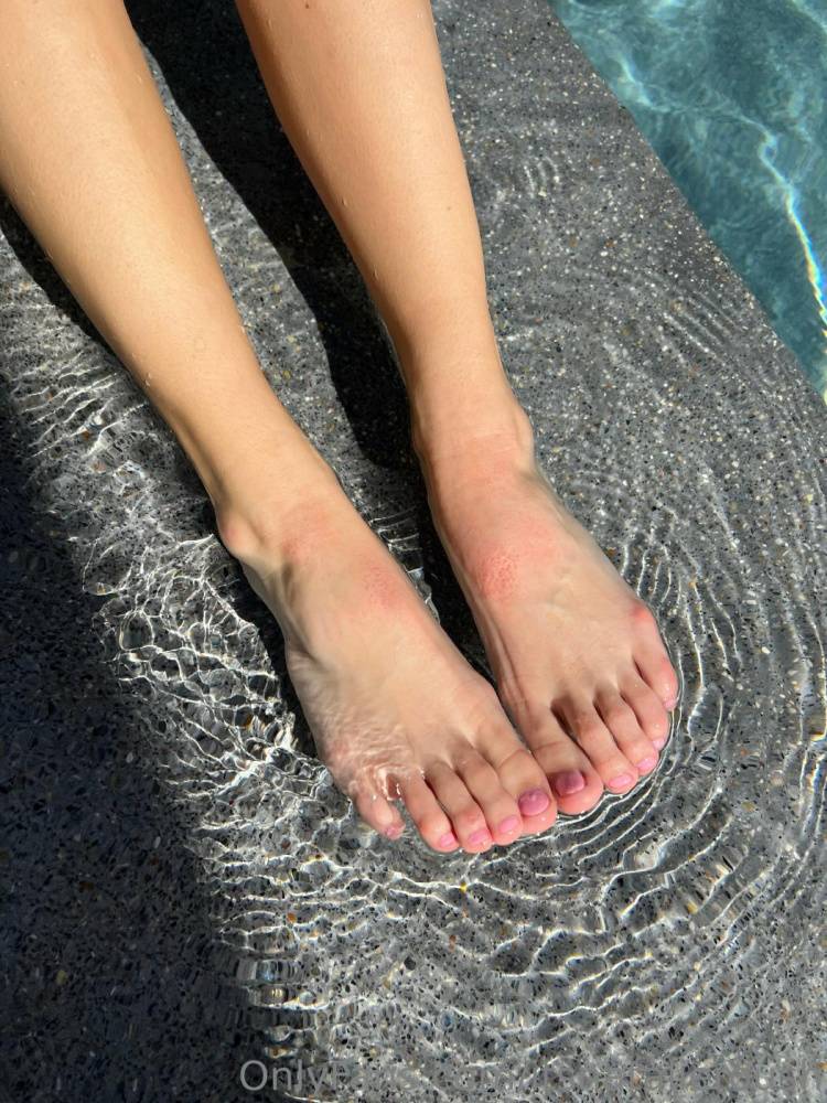 Natalie Roush Wet Feet Pool PPV Onlyfans Set Leaked - #9