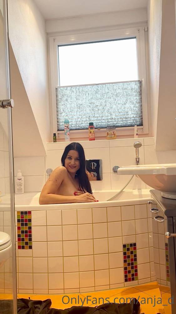 Anja Diergarten Nude Bath Strip OnlyFans Video Leaked - #7