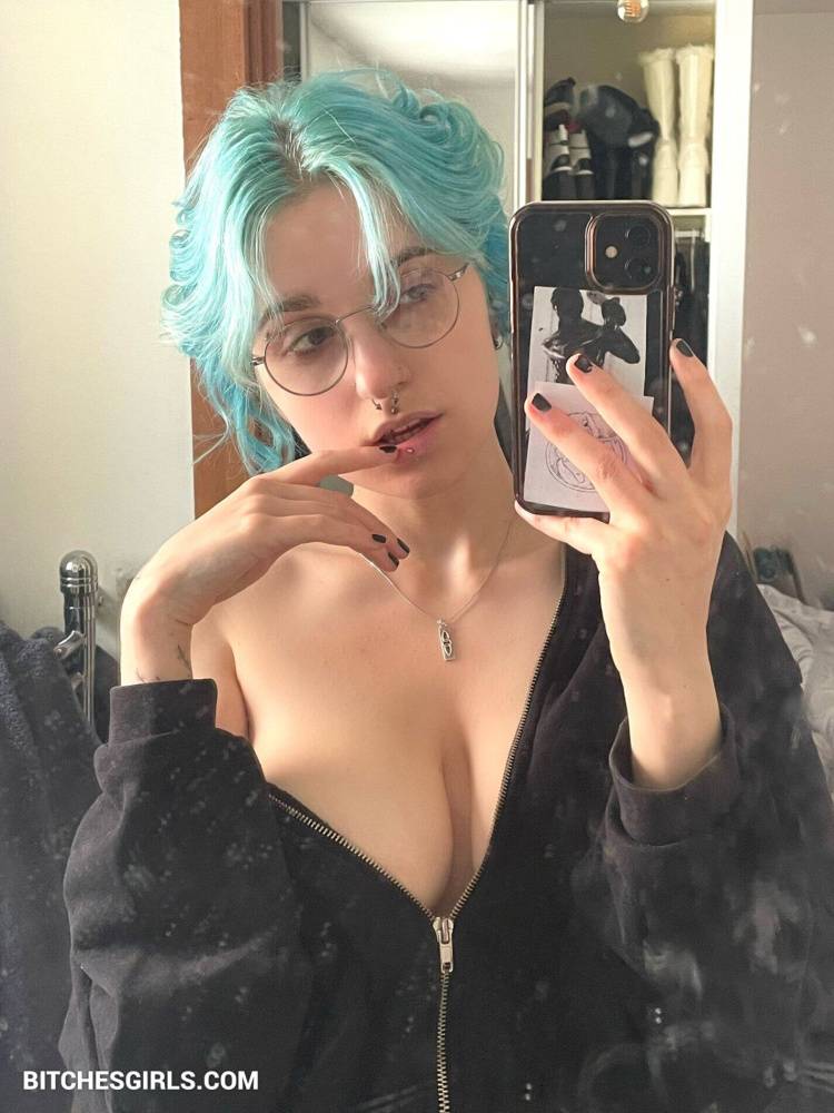 Lyra Crow - Lyracr0W0 Onlyfans Leaked Photos - #11