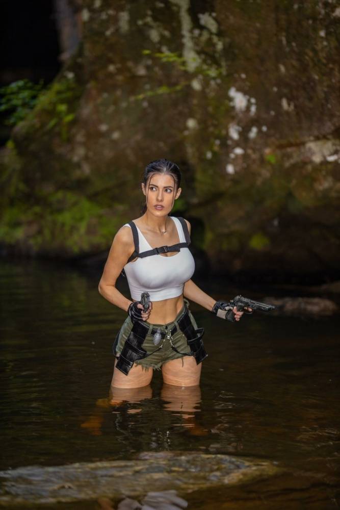 Erin Olash Lara Croft Cosplay Patreon Set Leaked - #5