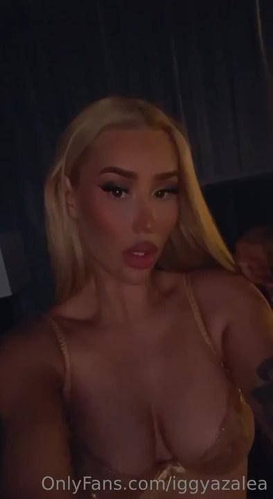 Iggy Azalea Lingerie Selfie Tease Video Leaked - #5