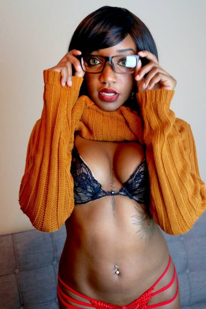 KayyyBear Scooby-Doo Velma Cosplay Onlyfans Set Leaked - #14