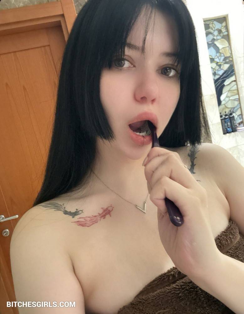 Alina Becker Cosplay Nudes - Alina Becker. Onlyfans Leaked Nude Pics - #5