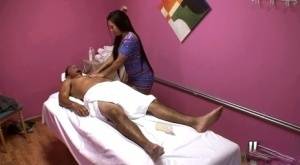 Asian brunette Morgan Lee dose handjob to a guy while massaging him - #main