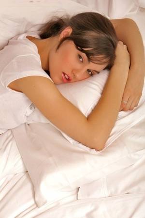 Beautiful fresh young Sasha Grey wakes to give a hot naked upskirt in bed - #main