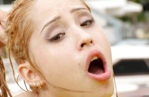 Young Latina slut Goldie Ortiz taking cumshot in mouth outdoors - #main