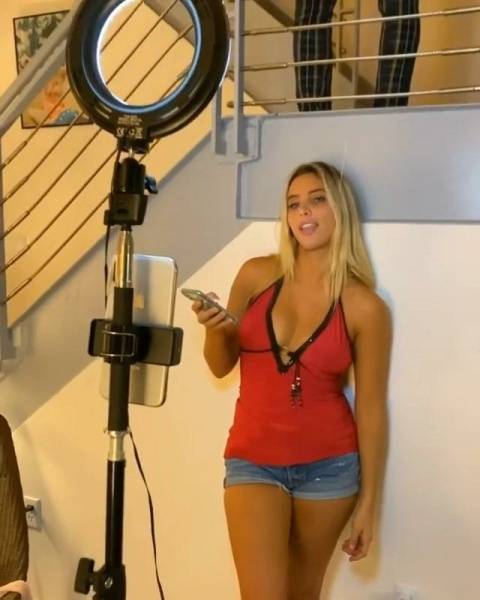 Lele Pons Sexy BTS Boobs Bounce Video Leaked - Usa on clubgf.com