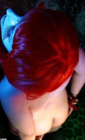 Solo girl with dyed hair and piercings gets naked on her home webcam on clubgf.com
