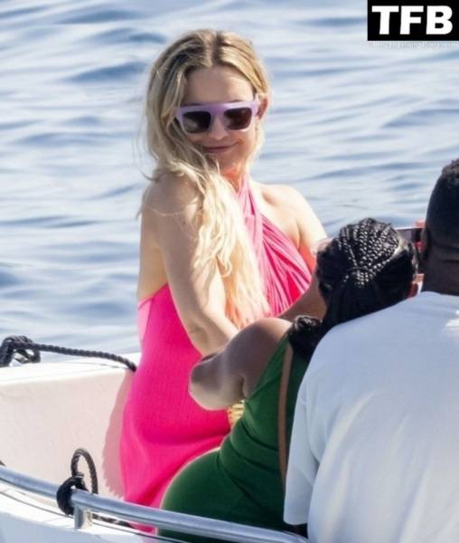 Kate Hudson is Seen on Her Family Trip to Nerano on clubgf.com