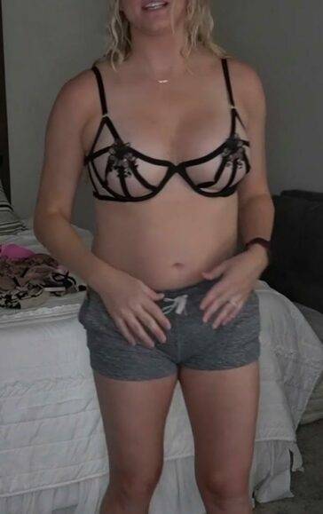 Fangs Victoria Secret Lingerie Try On Onlyfans Video Leaked on clubgf.com