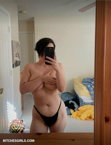 curvy OnlyFans Leaked Photos