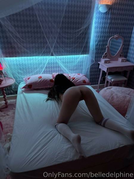 Belle Delphine Nude Cam Girl Bedroom Onlyfans Set Leaked on clubgf.com