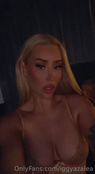 Iggy Azalea Lingerie Selfie Tease Video Leaked - Usa - Australia on clubgf.com